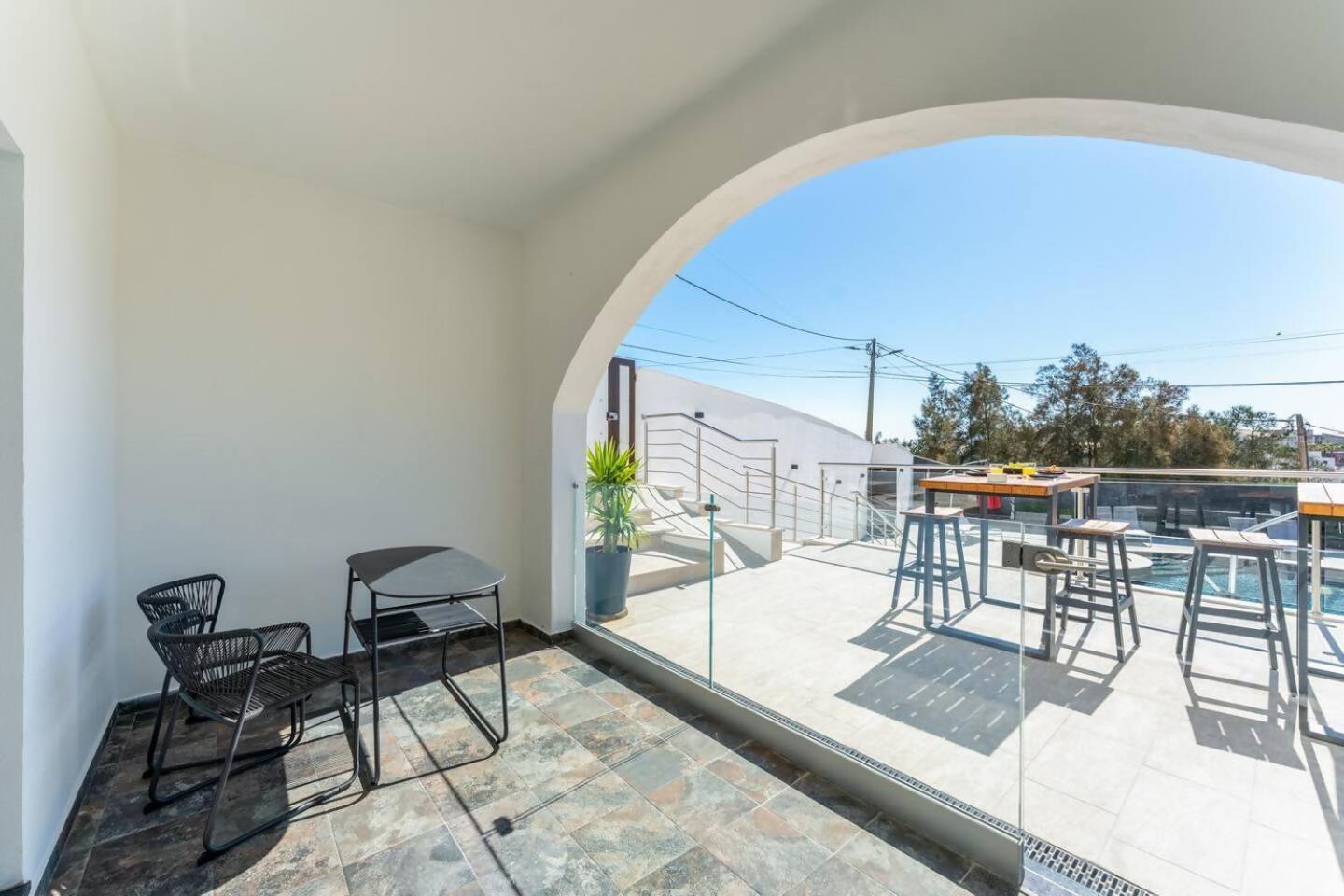 Malpique heated pool & Jacuzzi Guest House - Photo 33