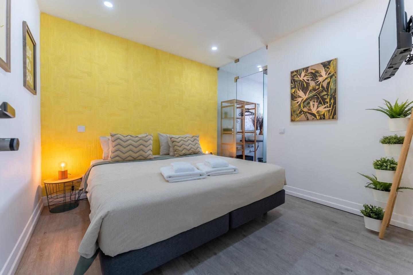 Malpique heated pool & Jacuzzi Guest House - Photo 26