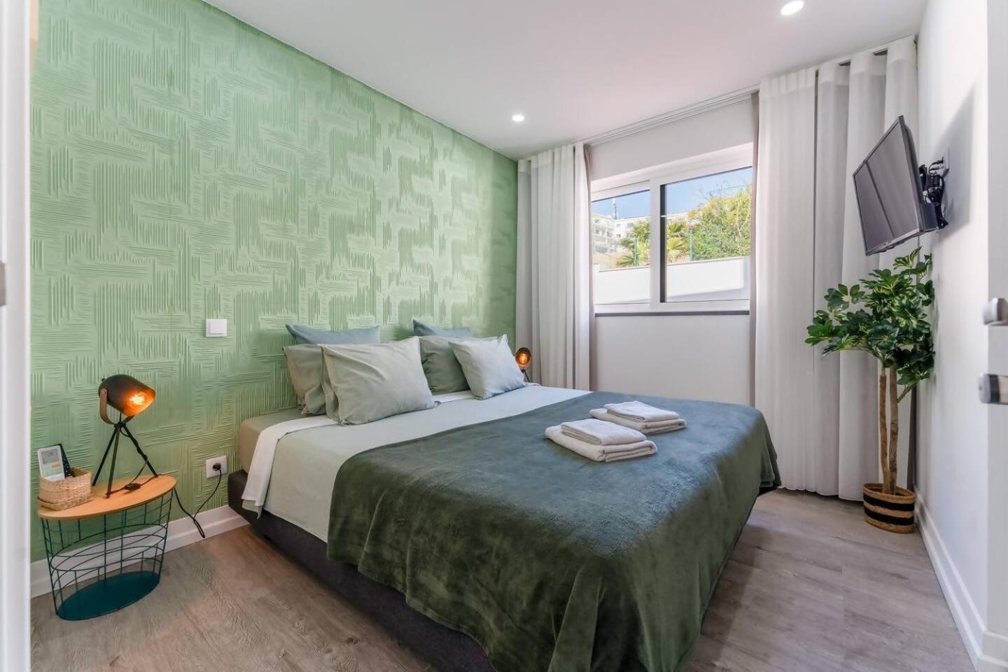 Malpique heated pool & Jacuzzi Guest House - Photo 5