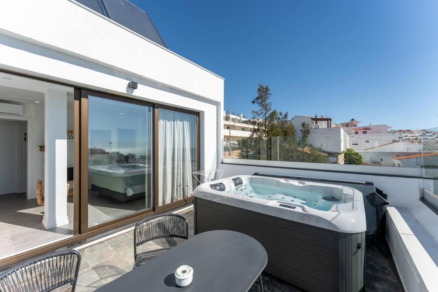 Malpique heated pool & Jacuzzi Guest House - Photo 14