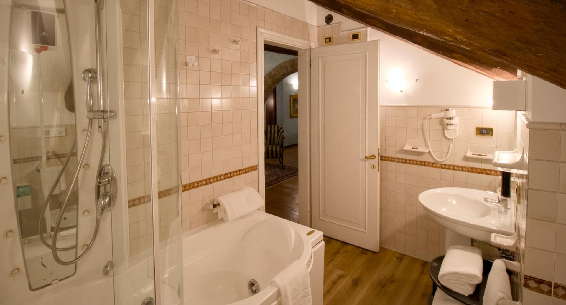 Hotel Villa Stucky - Photo 56