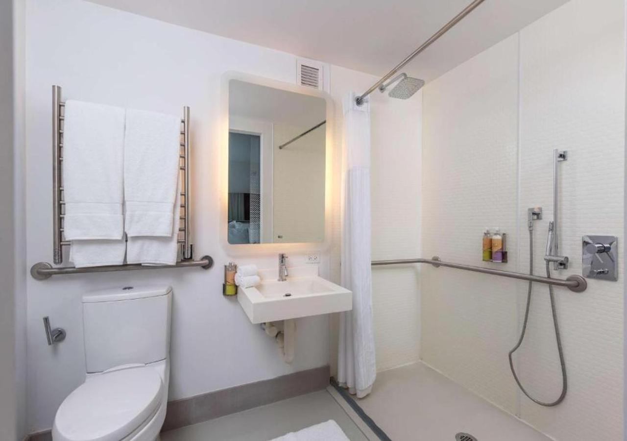 YOTEL New York Times Square - Photo 58