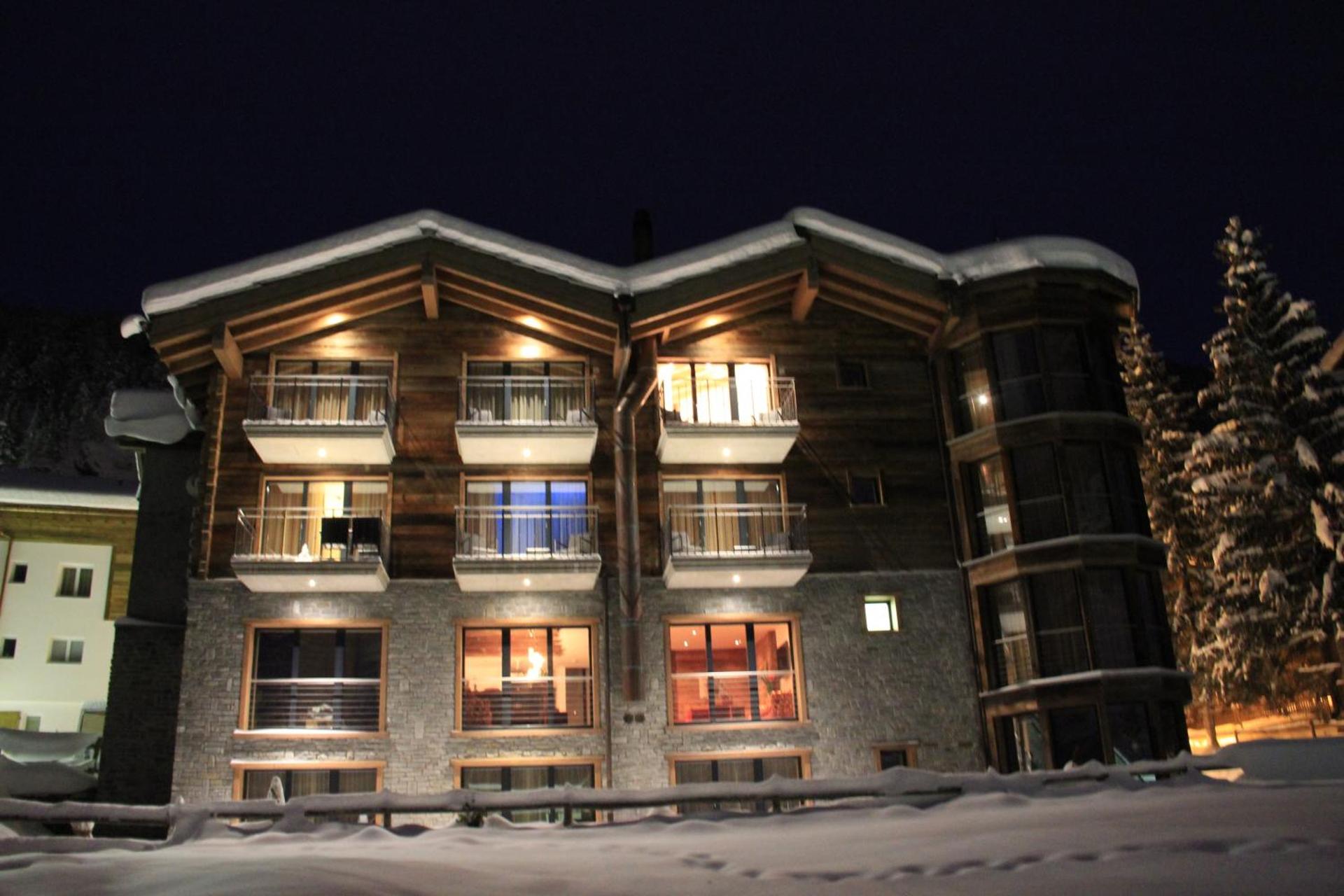 Hotel Phoenix - Photo 5