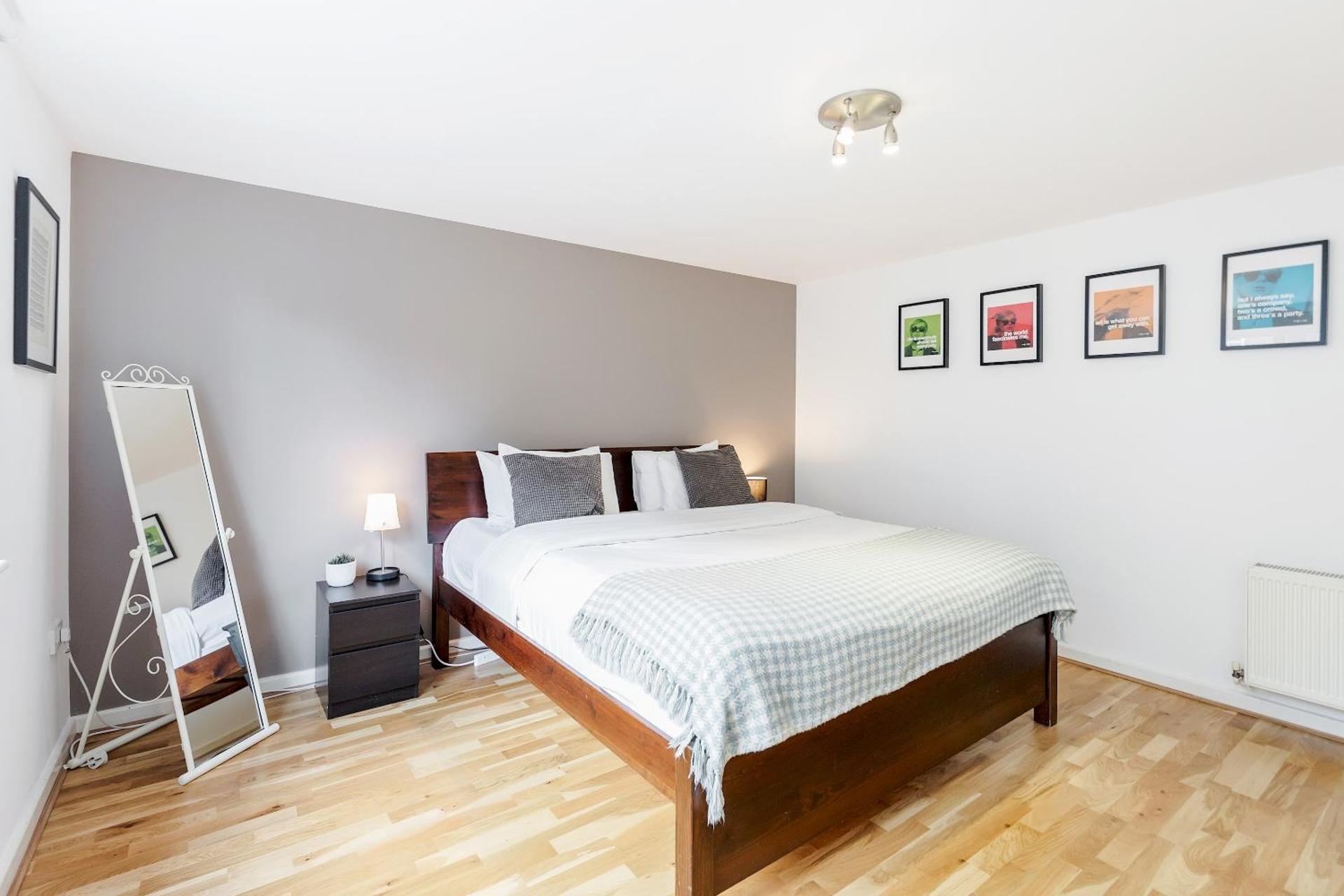 Shoreditch 2 Bed Flat by BaseToGo - Photo 3