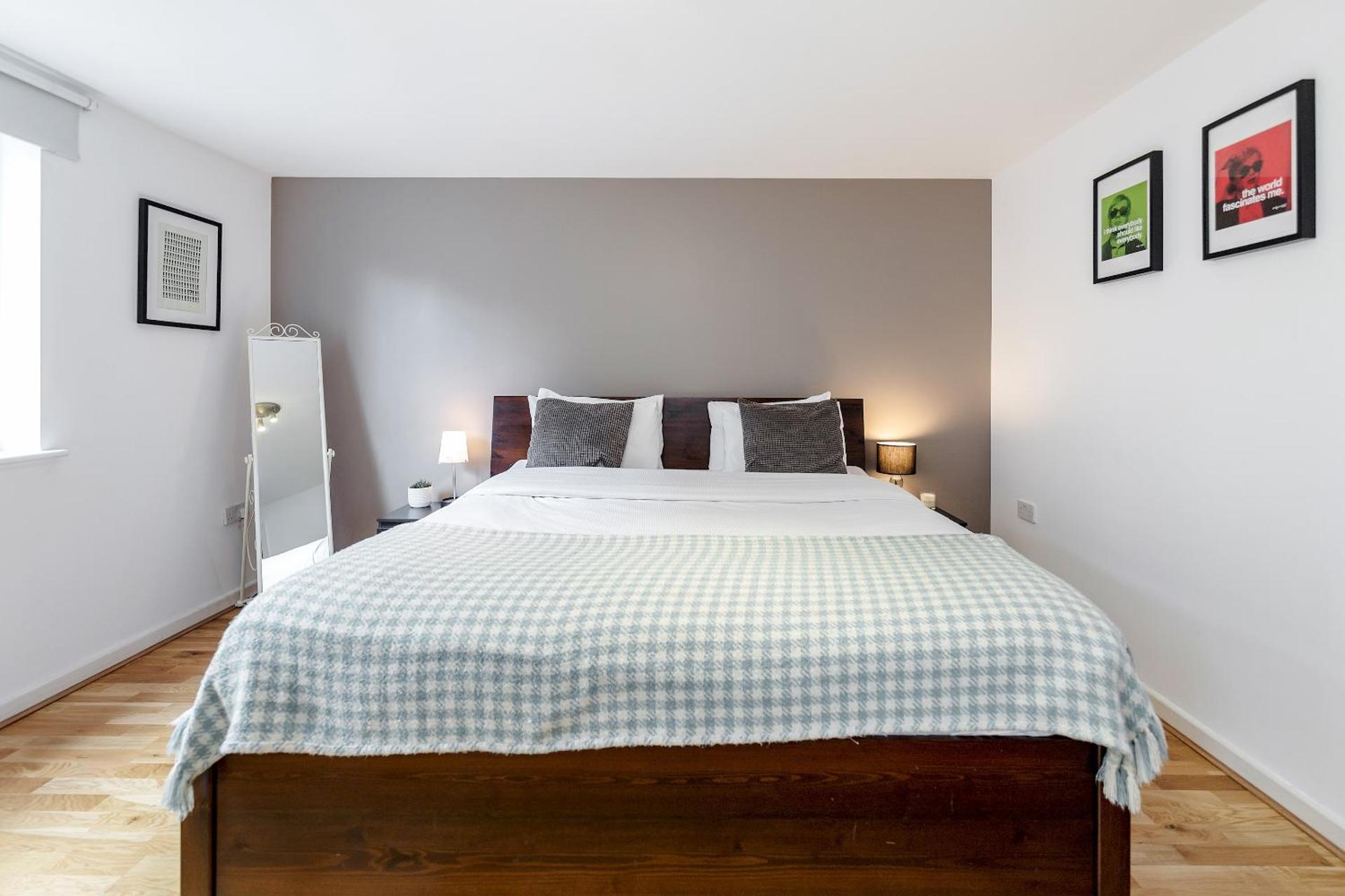 Shoreditch 2 Bed Flat by BaseToGo - Photo 13