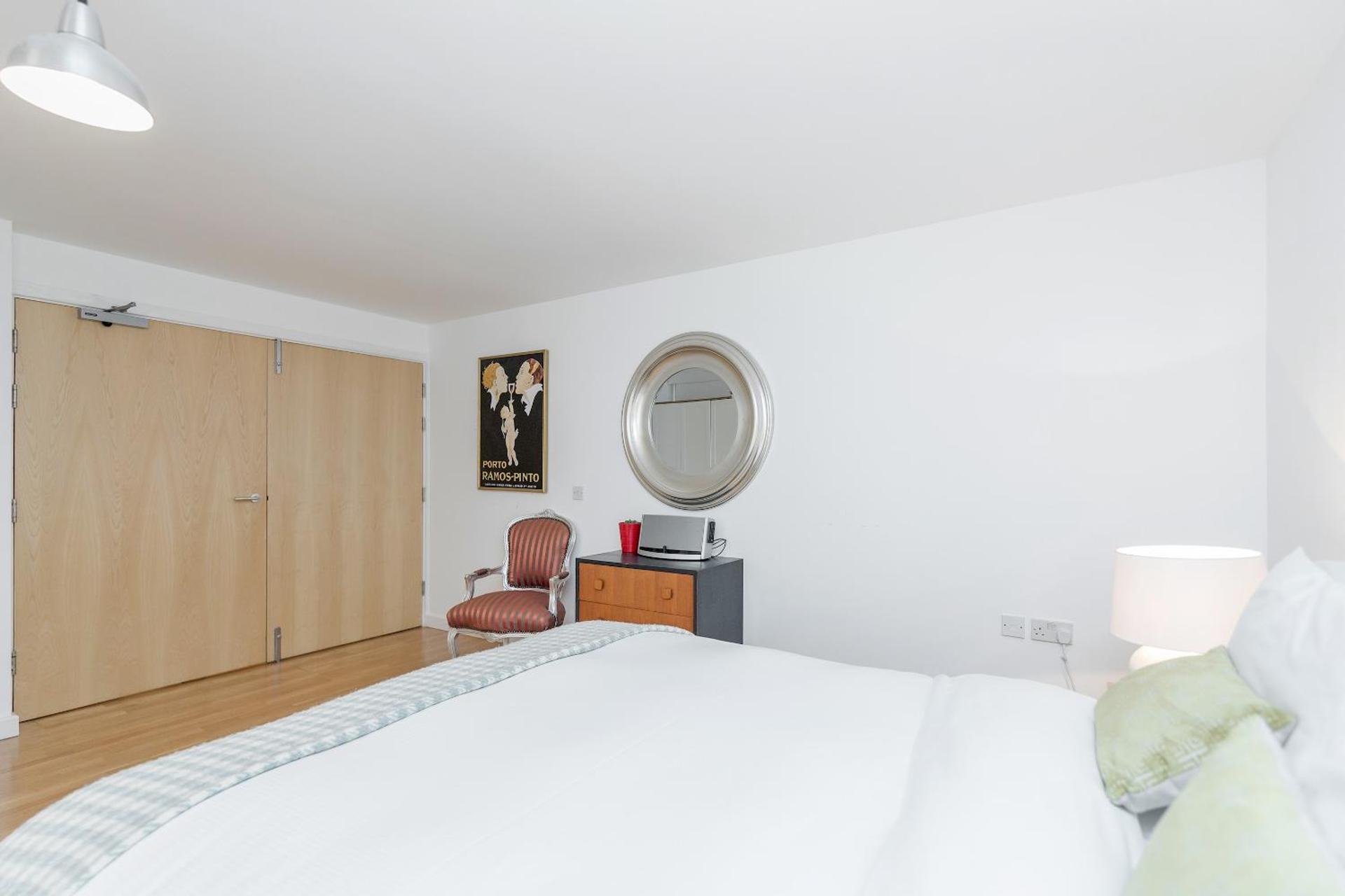 Shoreditch 2 Bed Flat by BaseToGo - Photo 24