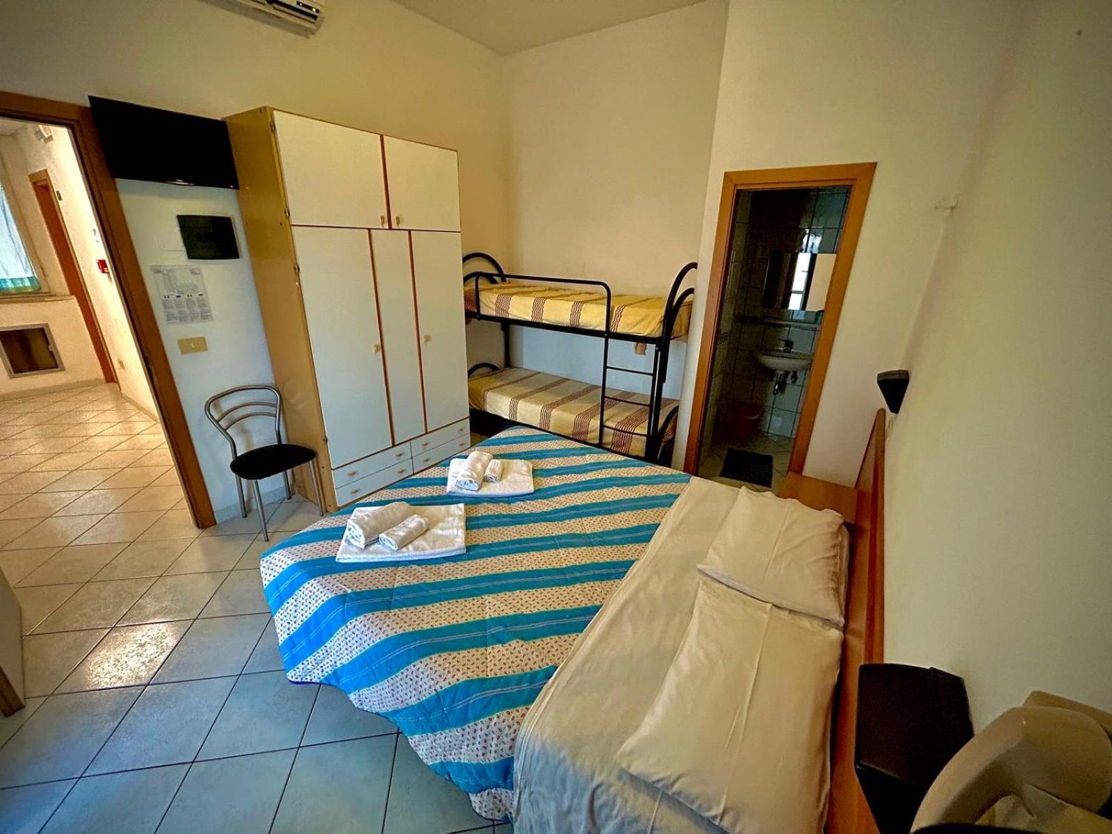 Hotel Sacramora - Photo 12