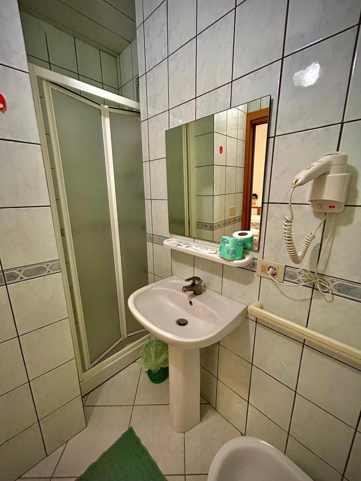 Hotel Sacramora - Photo 4