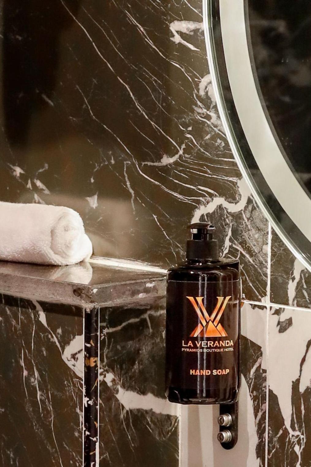 La Veranda Pyramids View Hotel With Rooftop Access - Photo 9