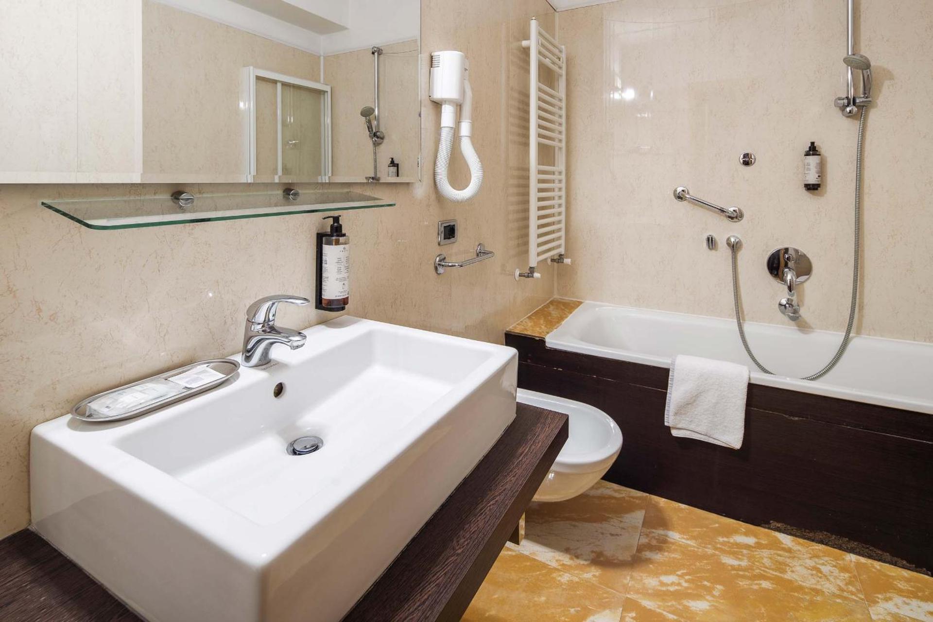 Hotel Olimpia - Photo 47