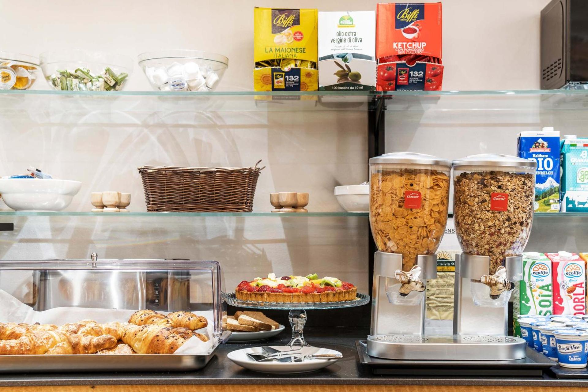 Hotel Olimpia - Photo 29