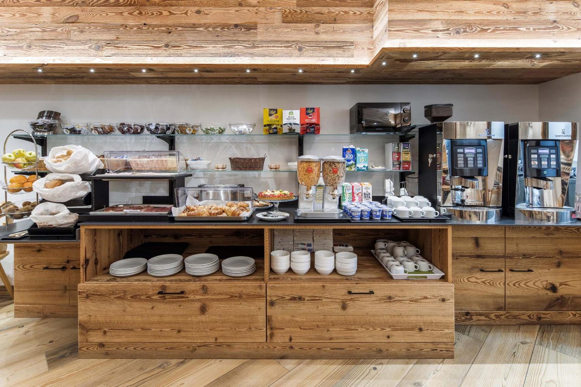 Hotel Olimpia - Photo 31