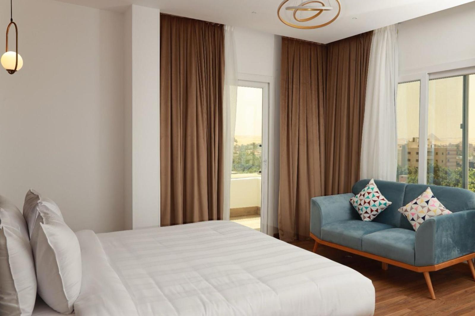 La Veranda Pyramids View Hotel With Rooftop Access - Photo 16