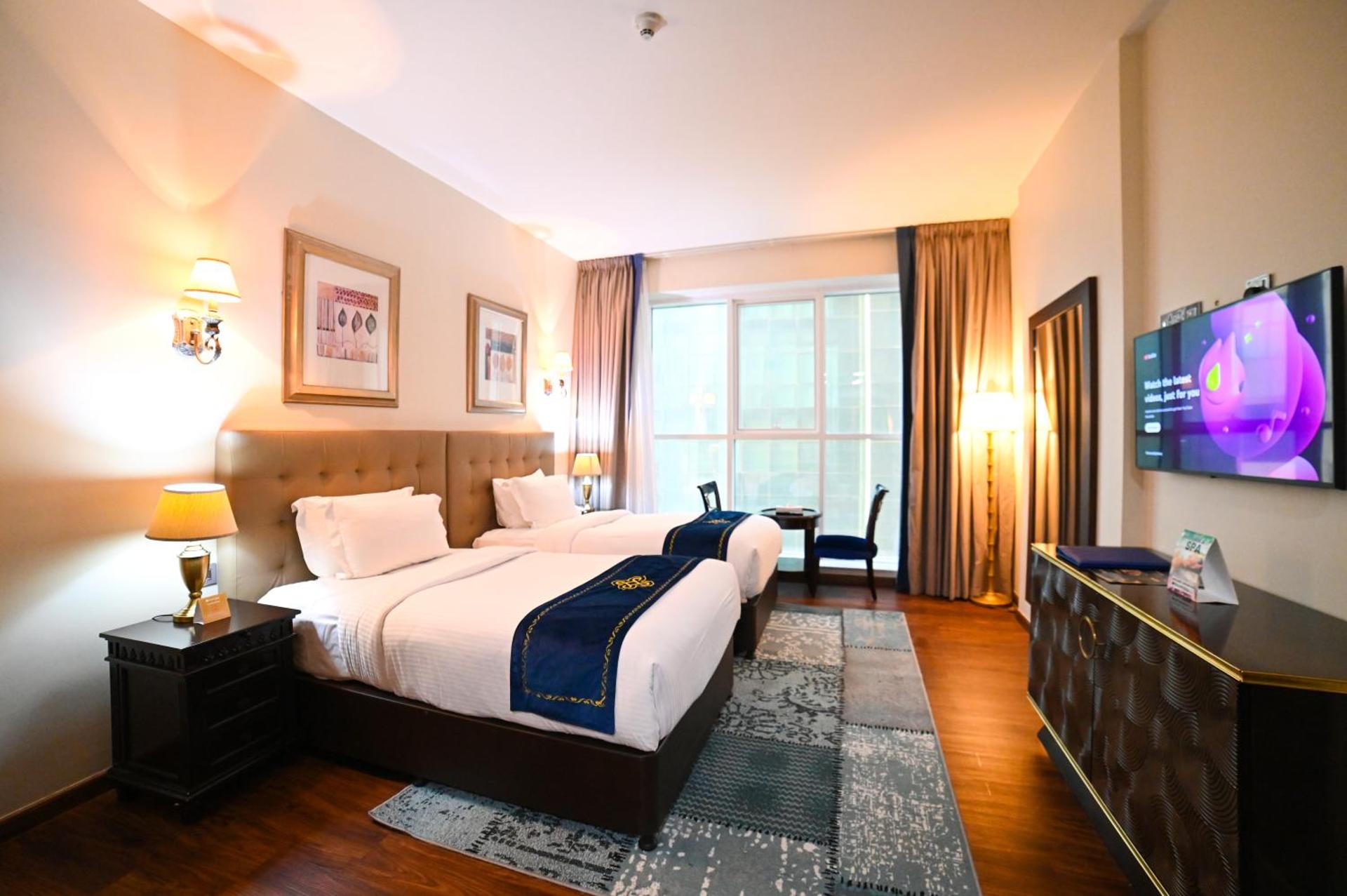 Seven Seas Hotel - Photo 51