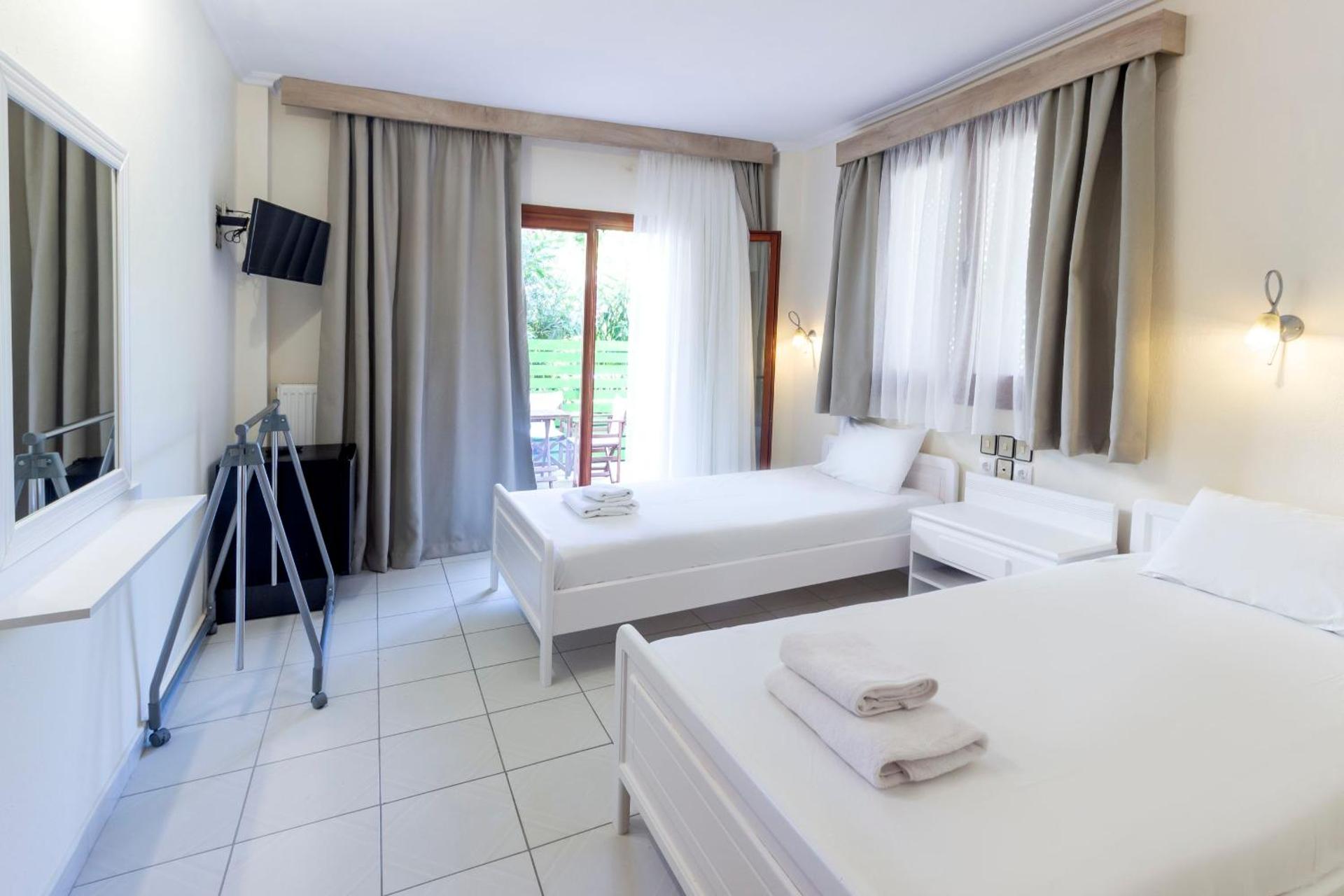 Hotel Odysseas - Photo 64