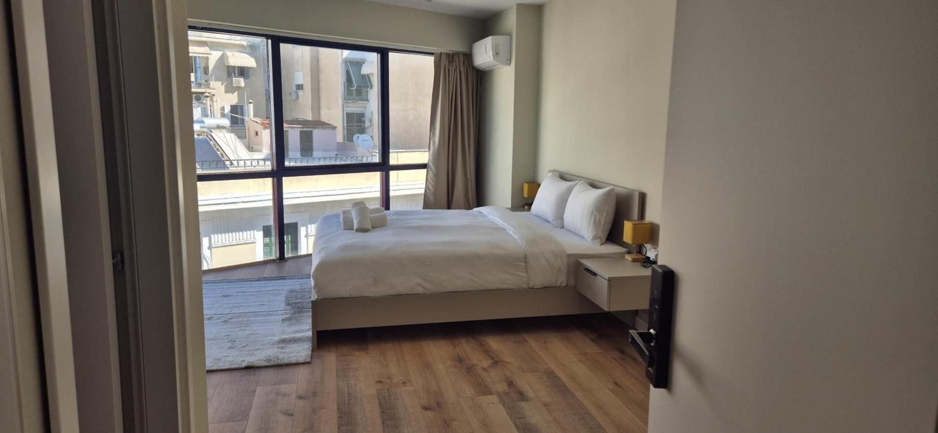 Figleaf Kypseli - Photo 41