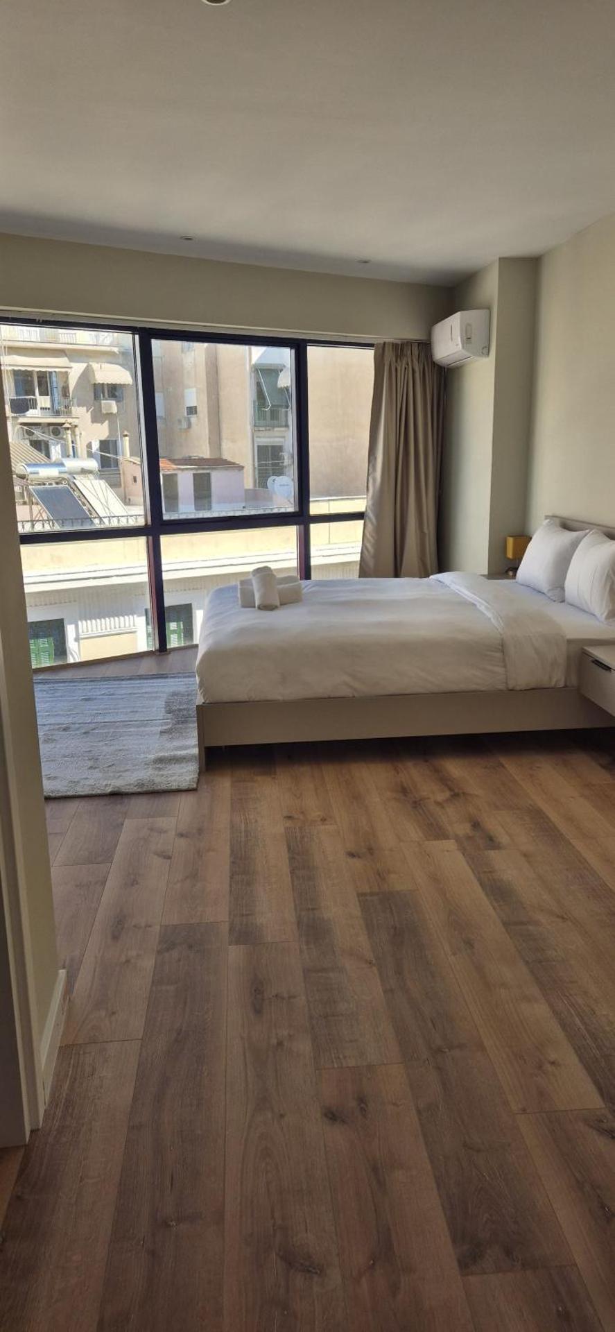 Figleaf Kypseli - Photo 39