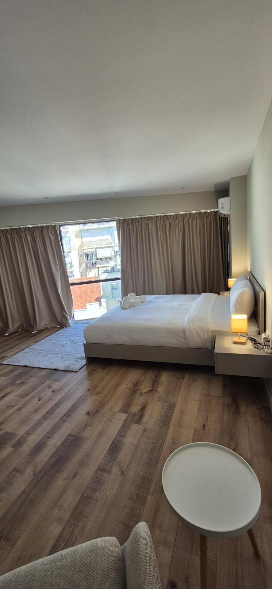 Figleaf Kypseli - Photo 42