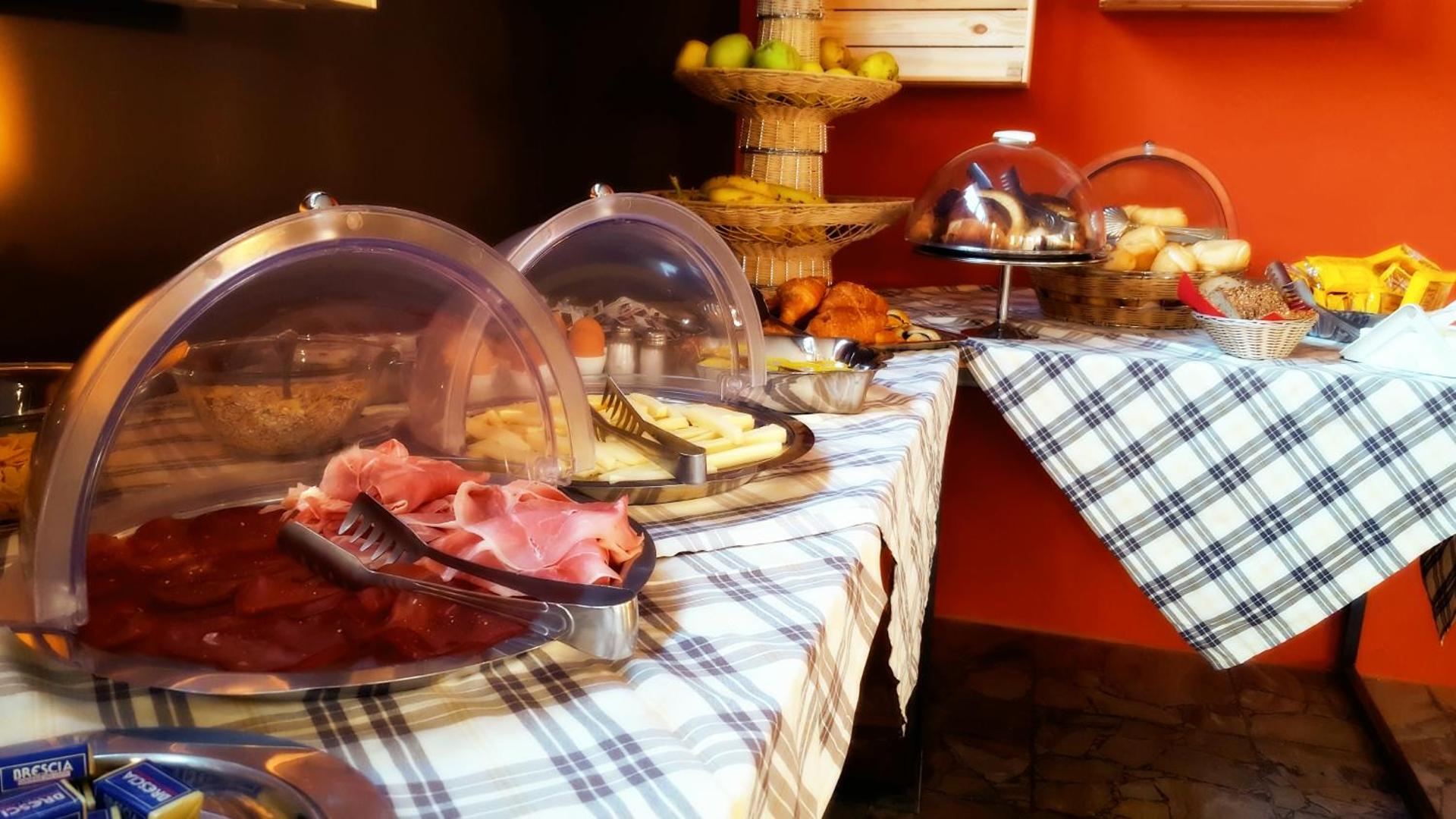 Lake Garda Hostel - Photo 16