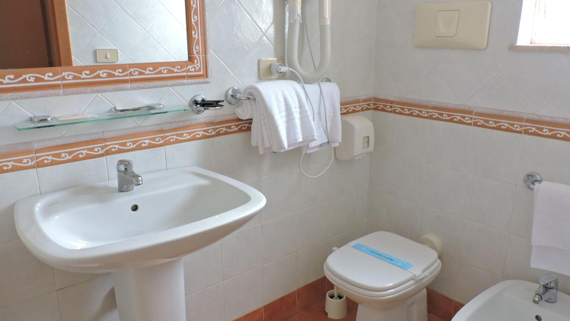 Hotel Elite Palermo Centro - Photo 72