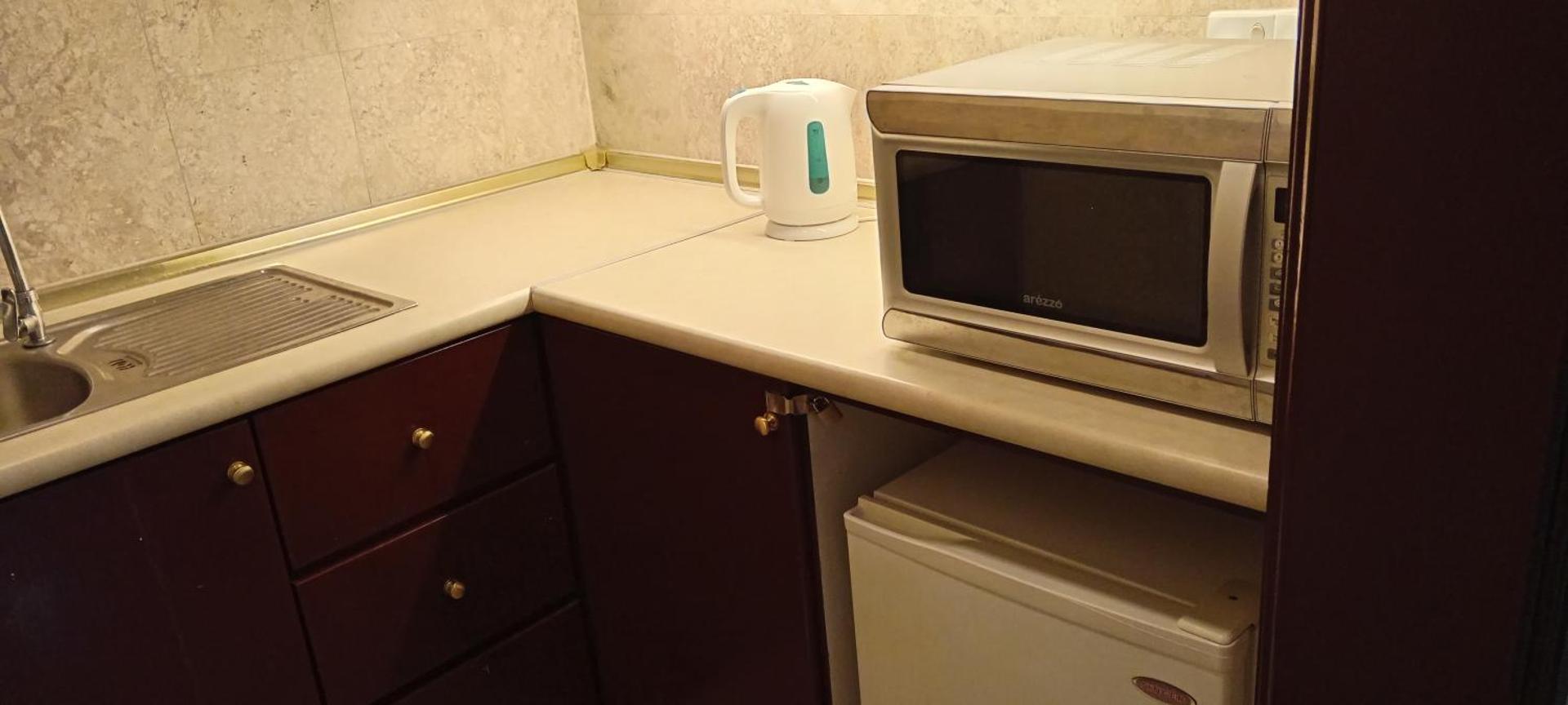 City Apartment at Times Square - Photo 48