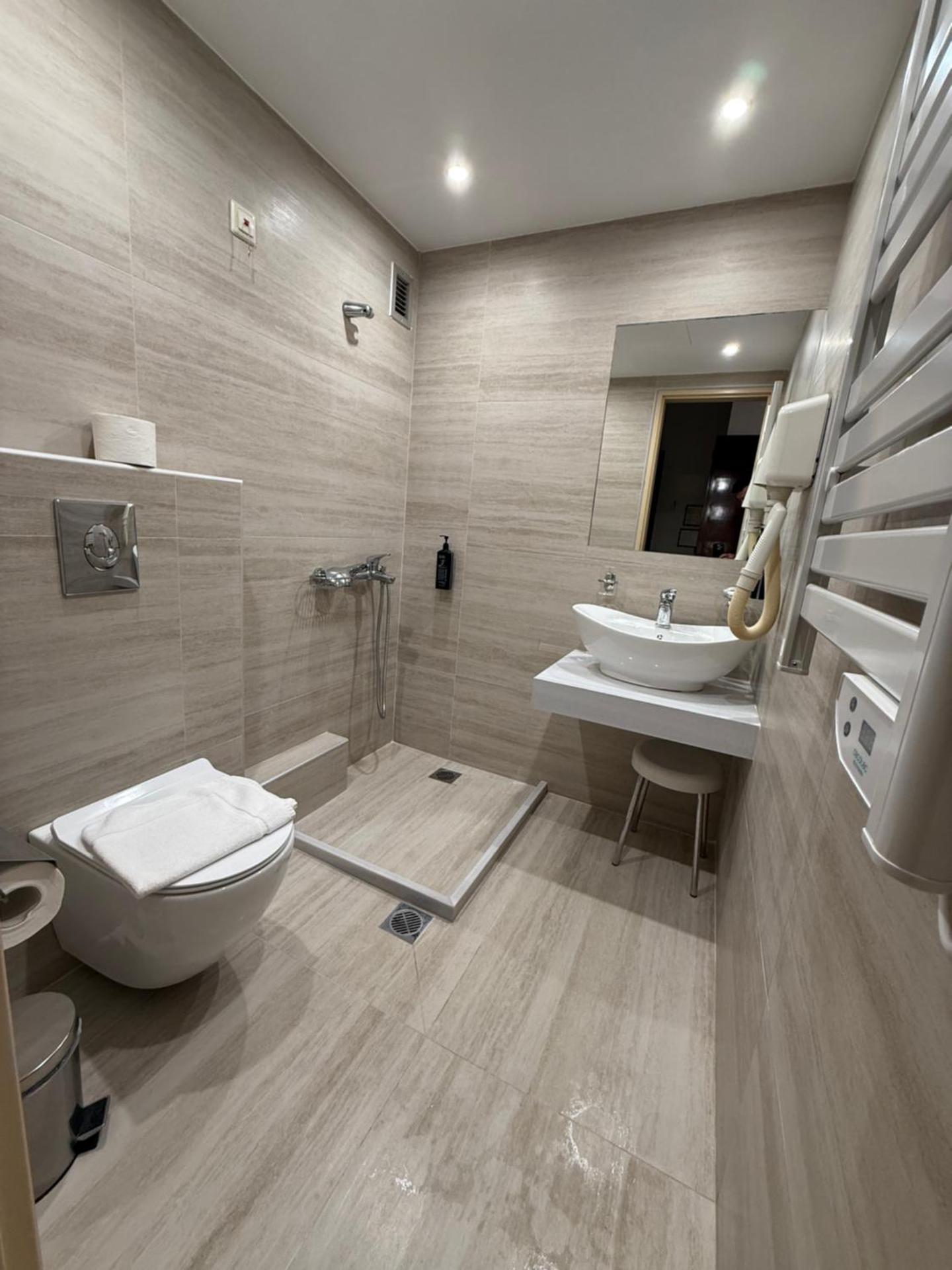 Hotel Ideal - Photo 23