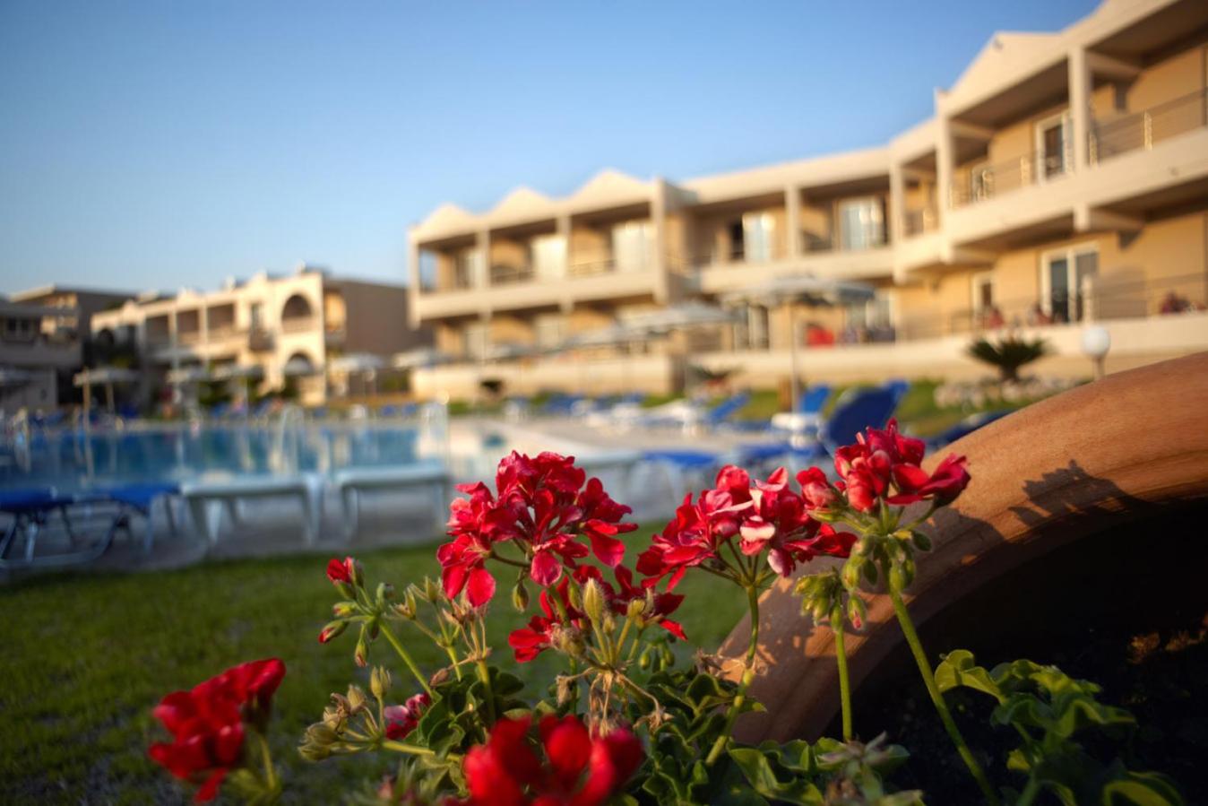 Emerald Hotel - Photo 14