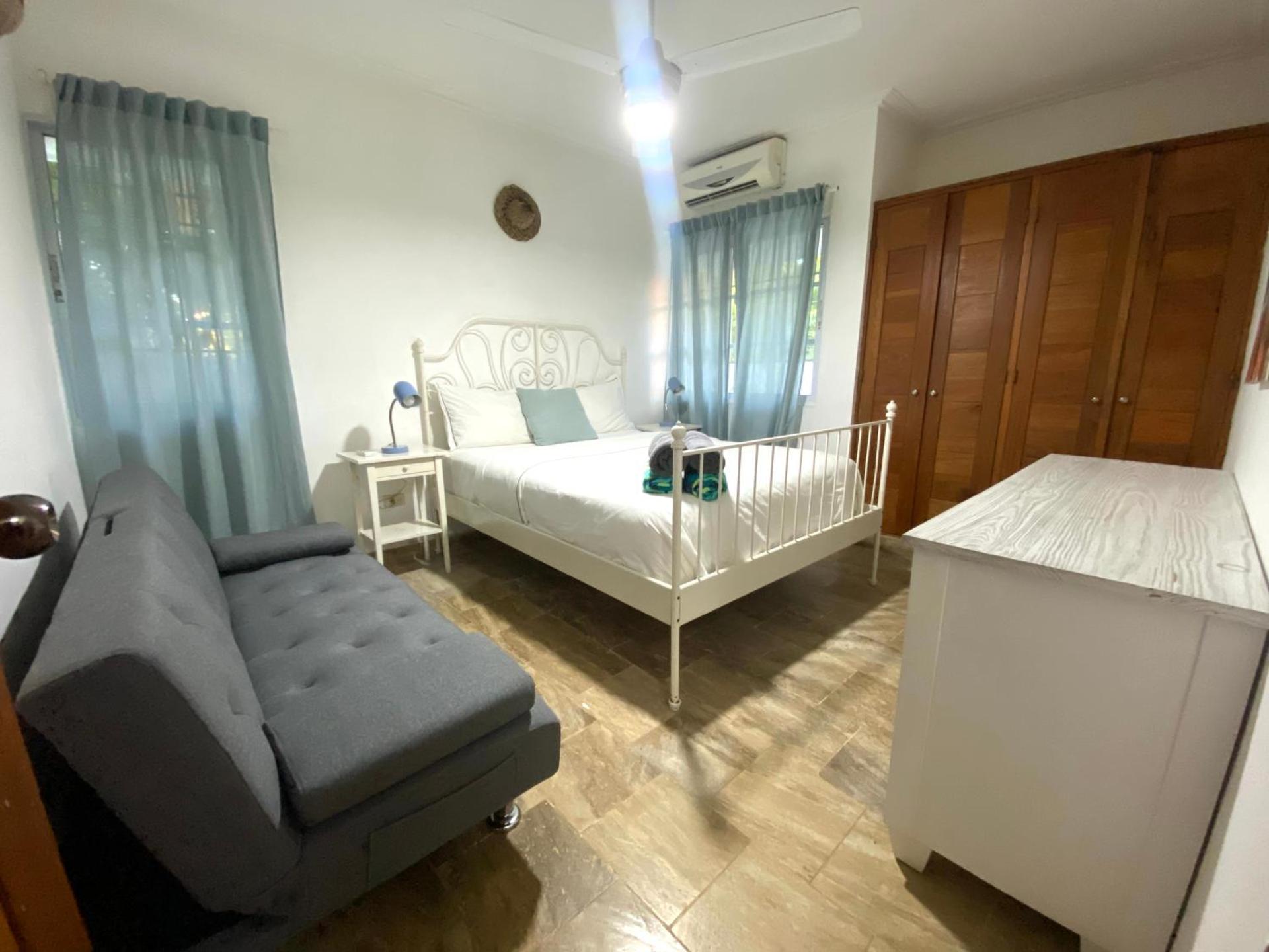 Un Lugar Único y Céntrico RD Los Corales - Photo 36