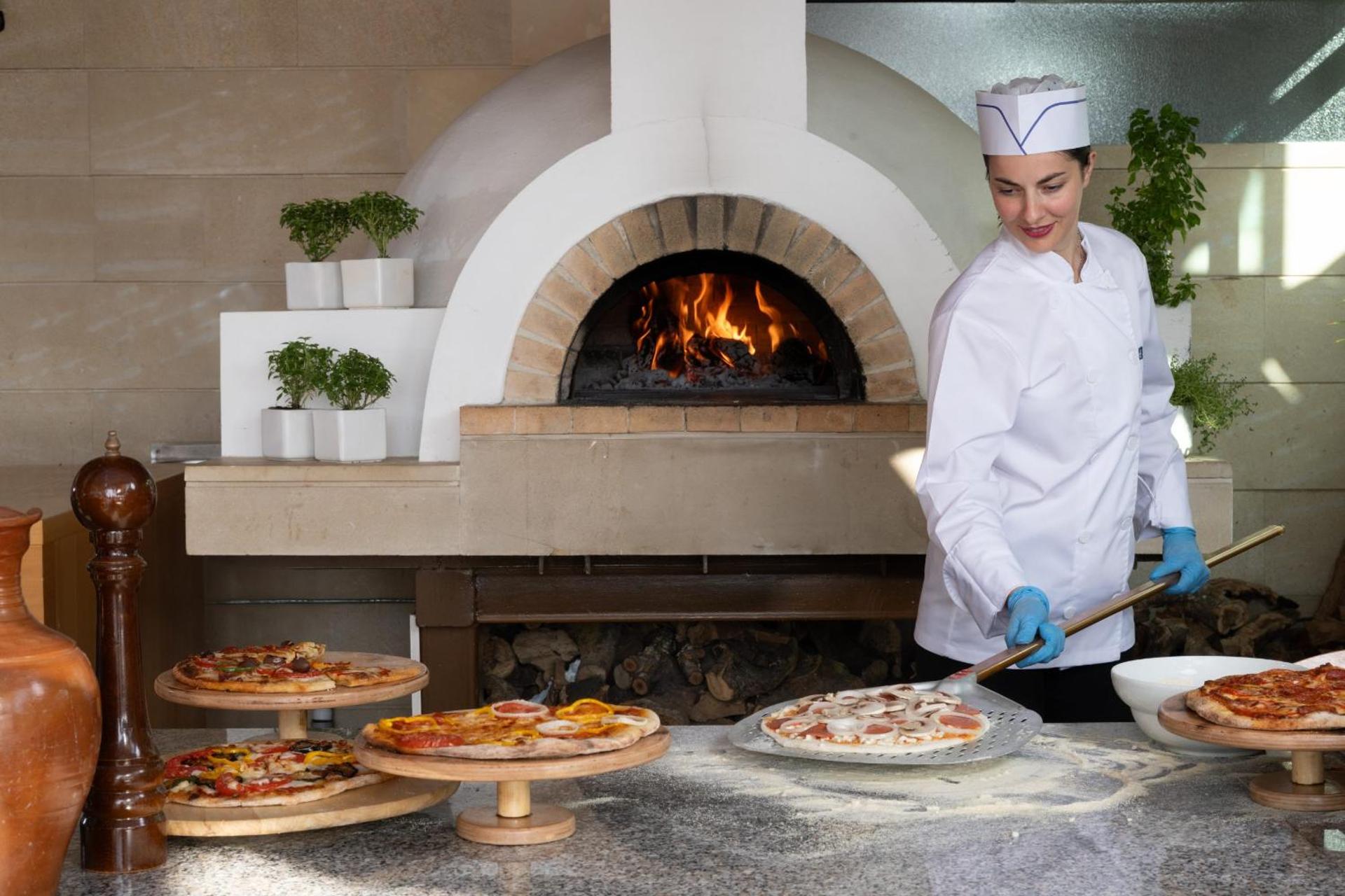 Constantinou Bros Asimina Suites Hotel - Photo 40