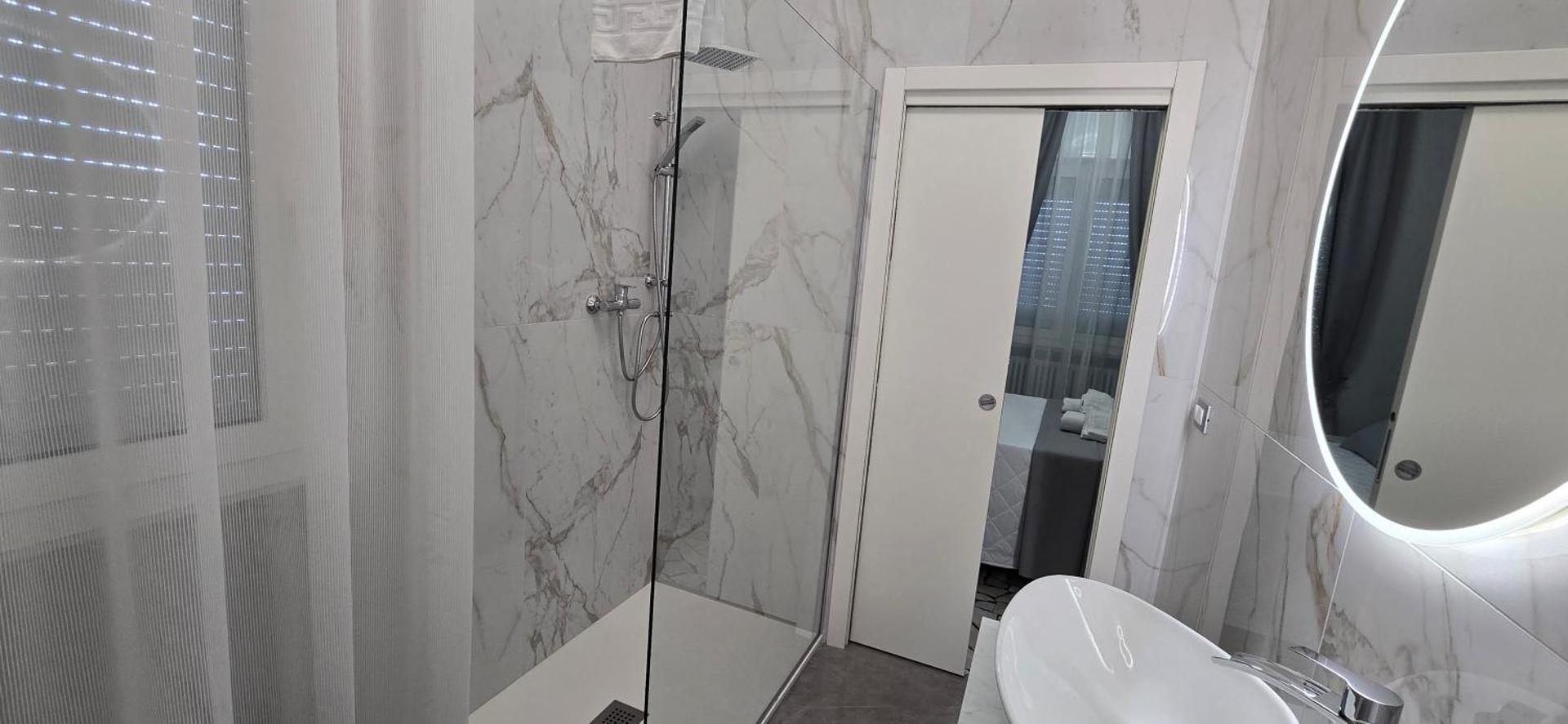 HOTEL PARADISO - Photo 39