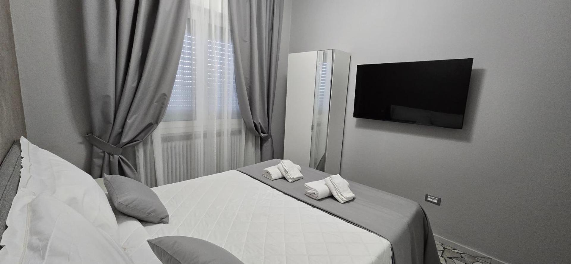 HOTEL PARADISO - Photo 34