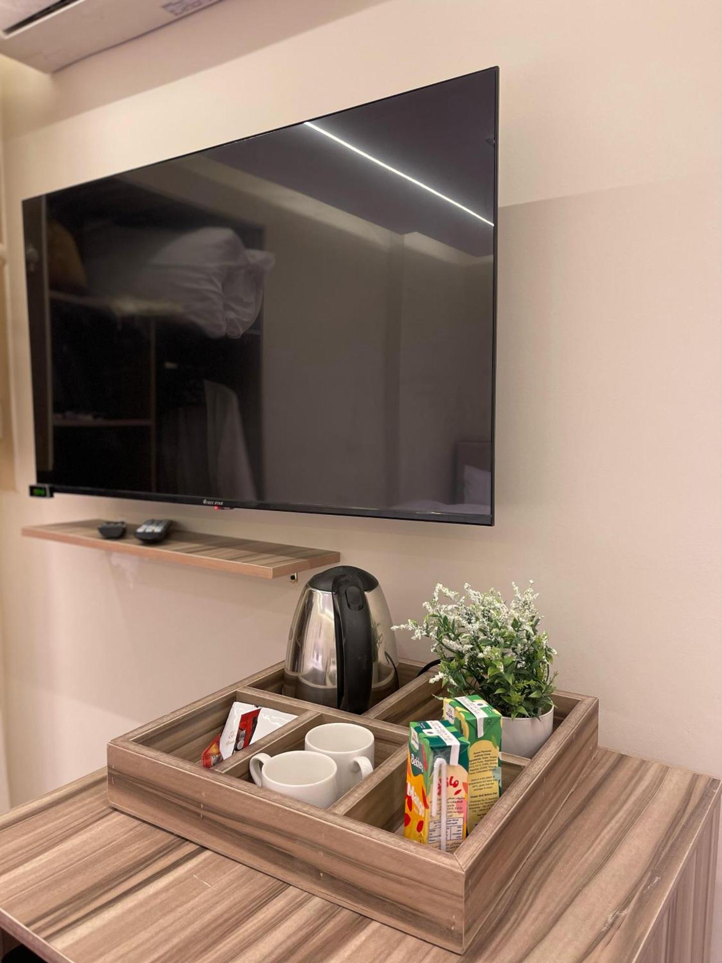 Roone pyramids view inn - Photo 50