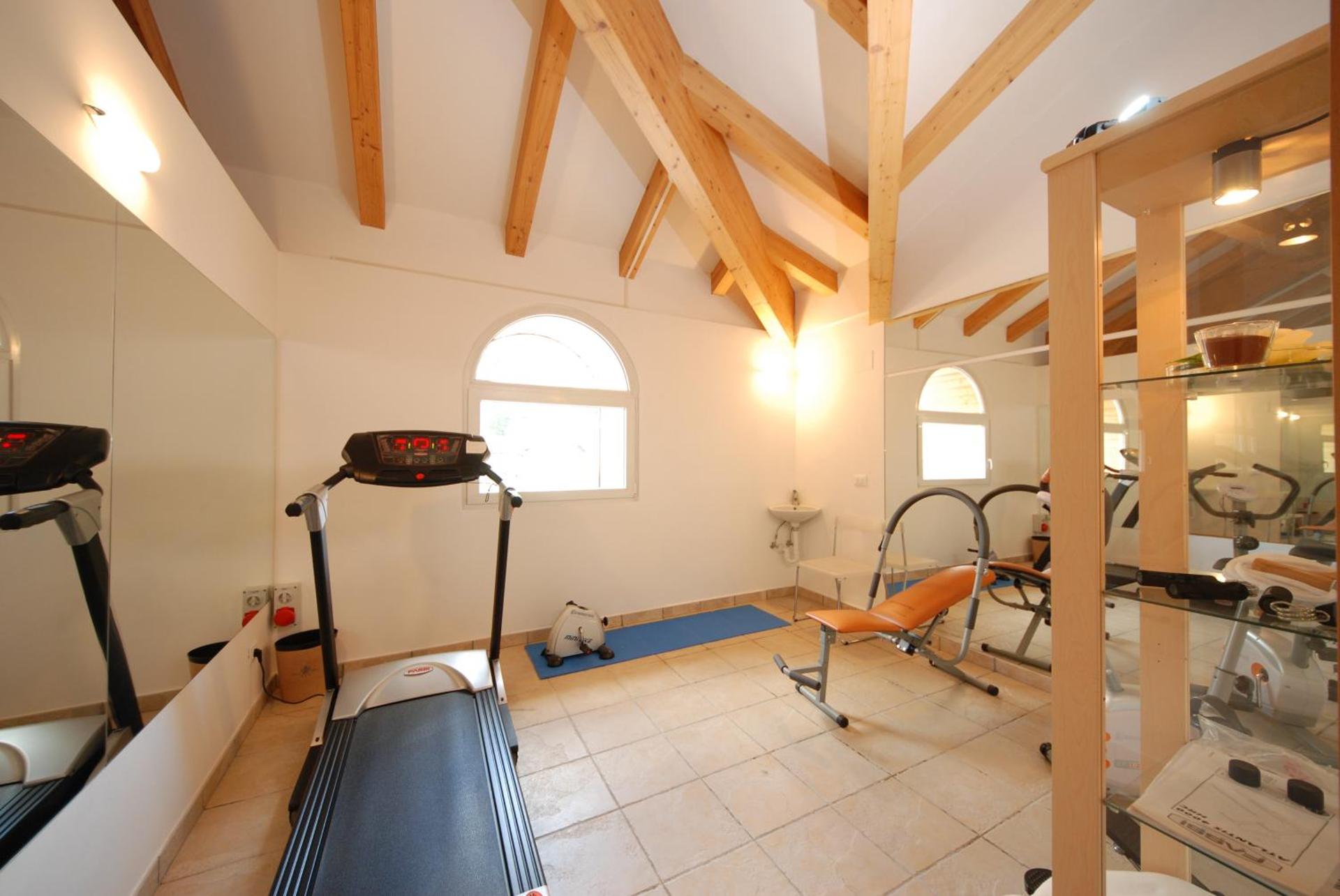 Hotel Faloria - Photo 10