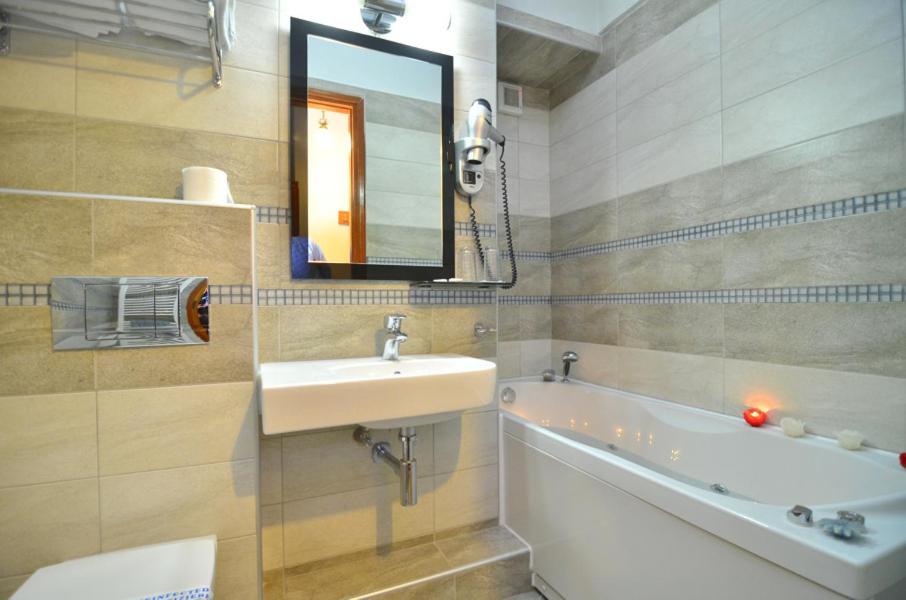 Hotel Apollon - Photo 36