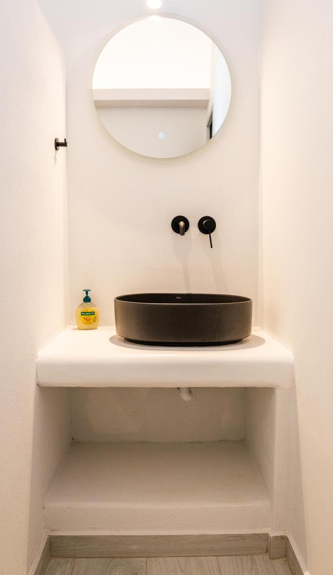 Zen Suites & Spa - Photo 25