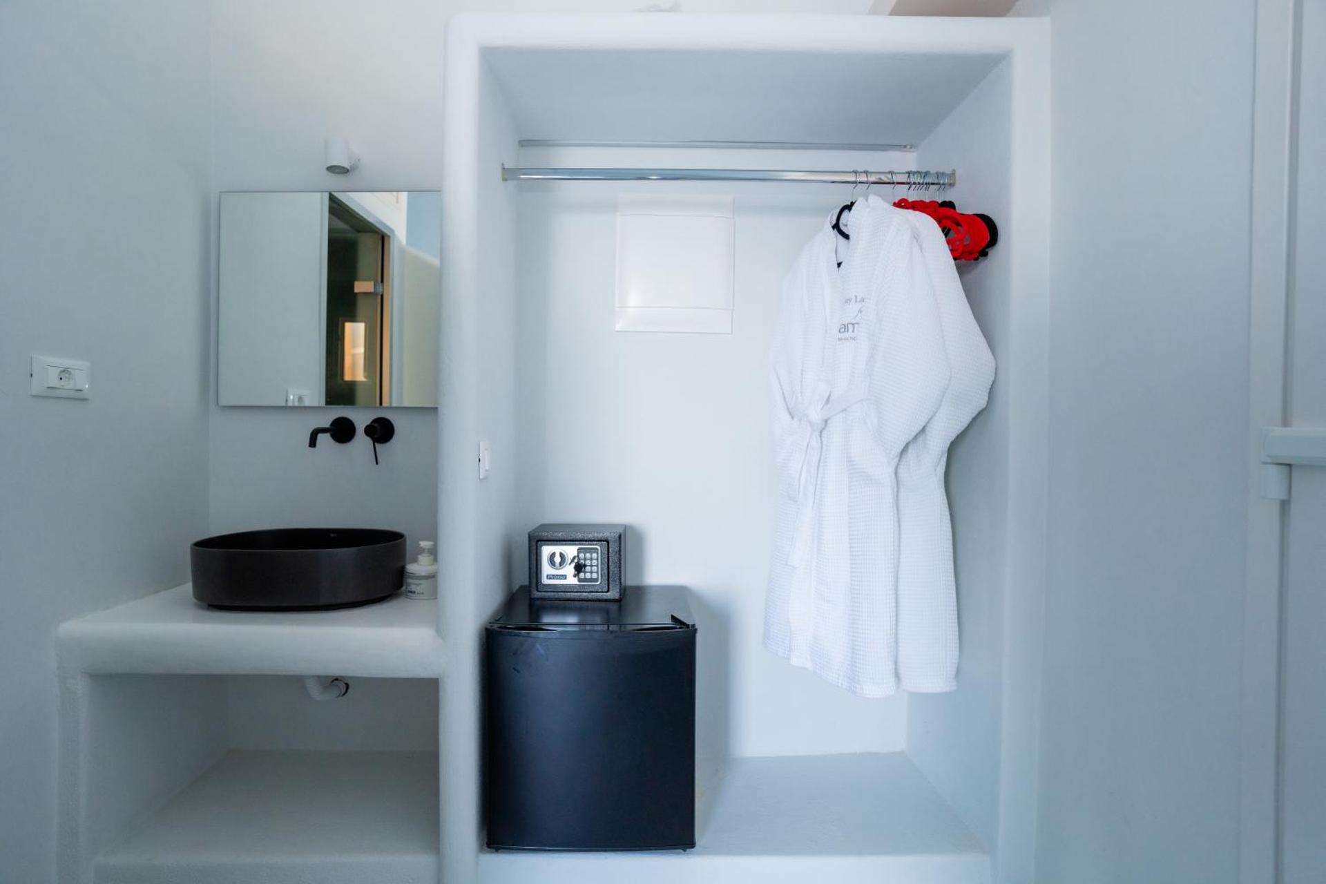 Zen Suites & Spa - Photo 64