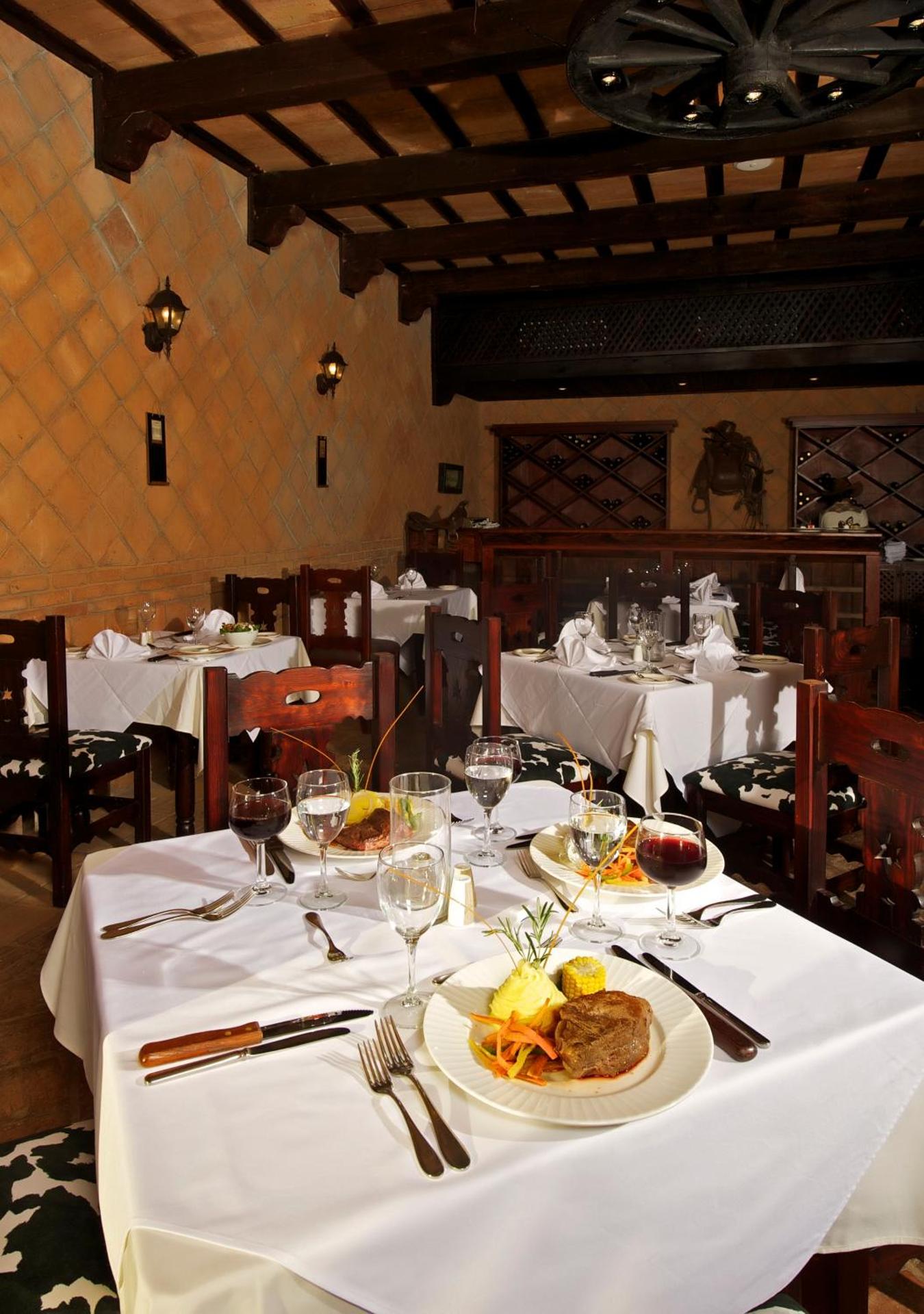 Ocean Blue & Sand Beach Resort - All Inclusive - Photo 23