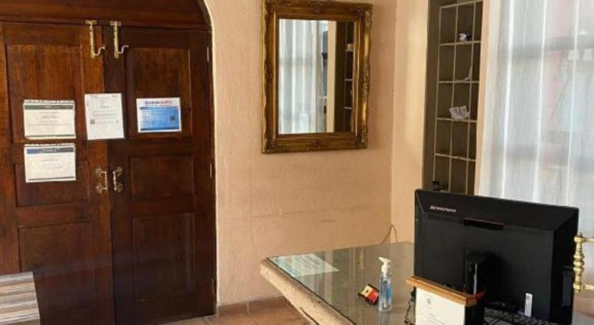 HOTEL ANA CATALINA & SUITES - Photo 18