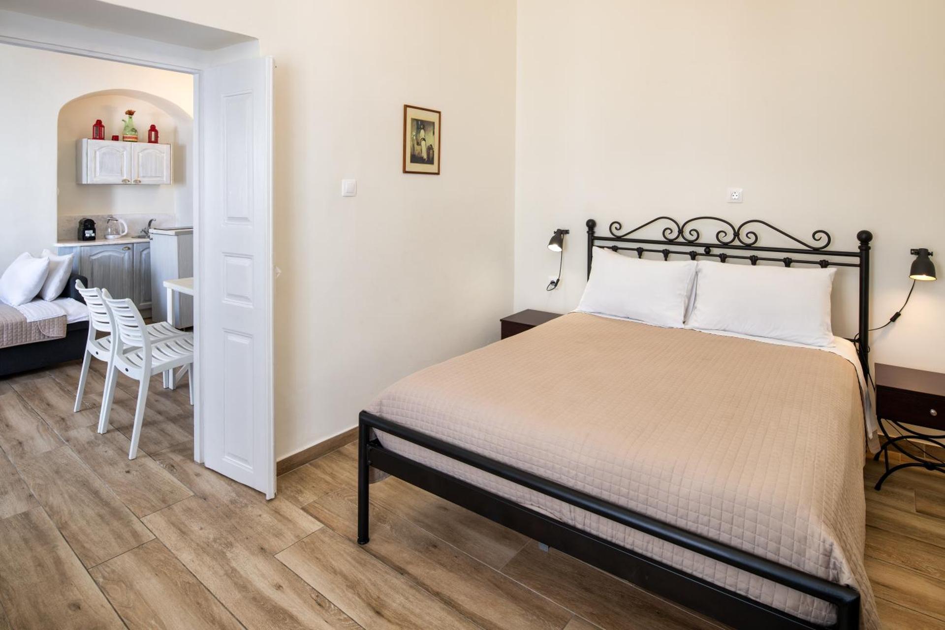 Day One Fira Mansion - Photo 49