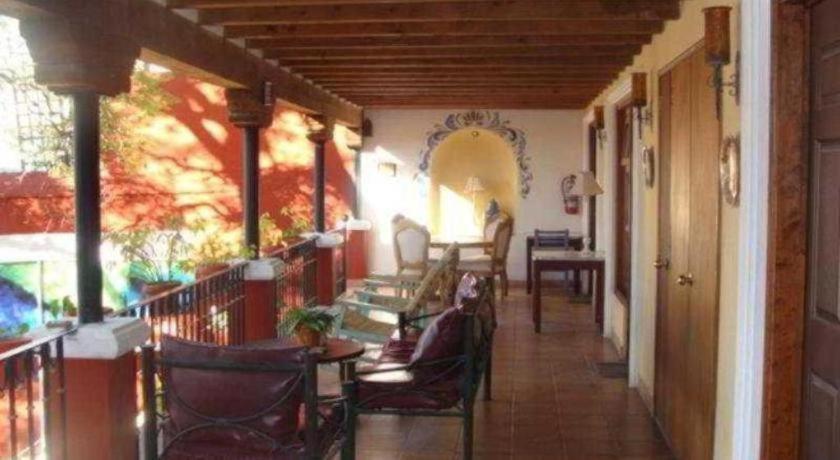 HOTEL ANA CATALINA & SUITES - Photo 2