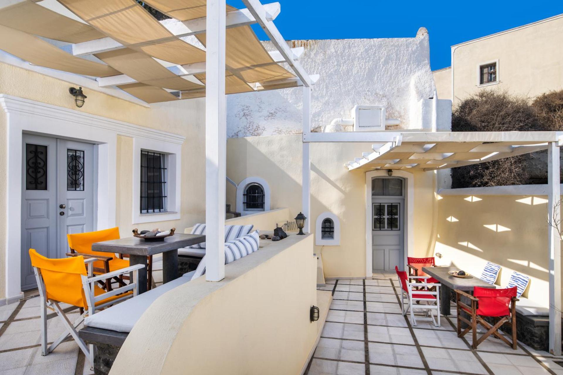 Day One Fira Mansion - Photo 12