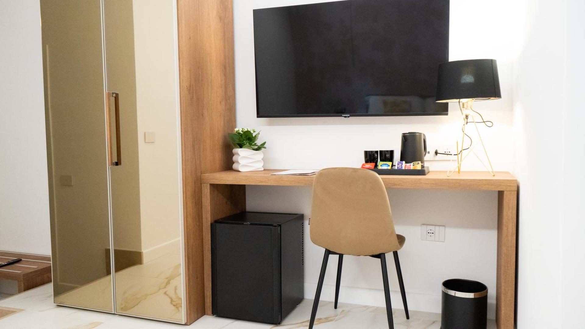 Hotel Diana - Photo 19