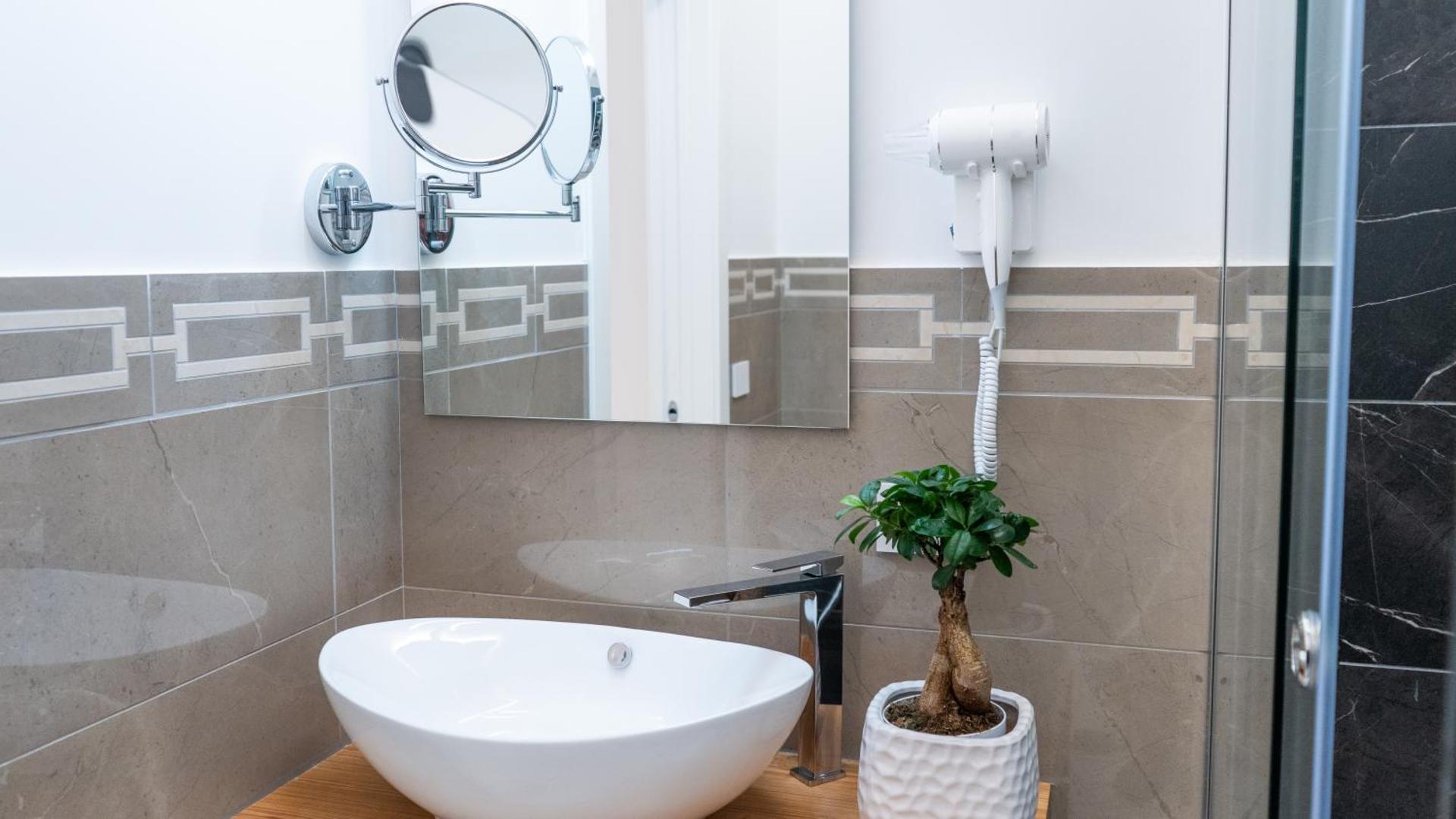 Quadruple Room with Terrace - Photo 2