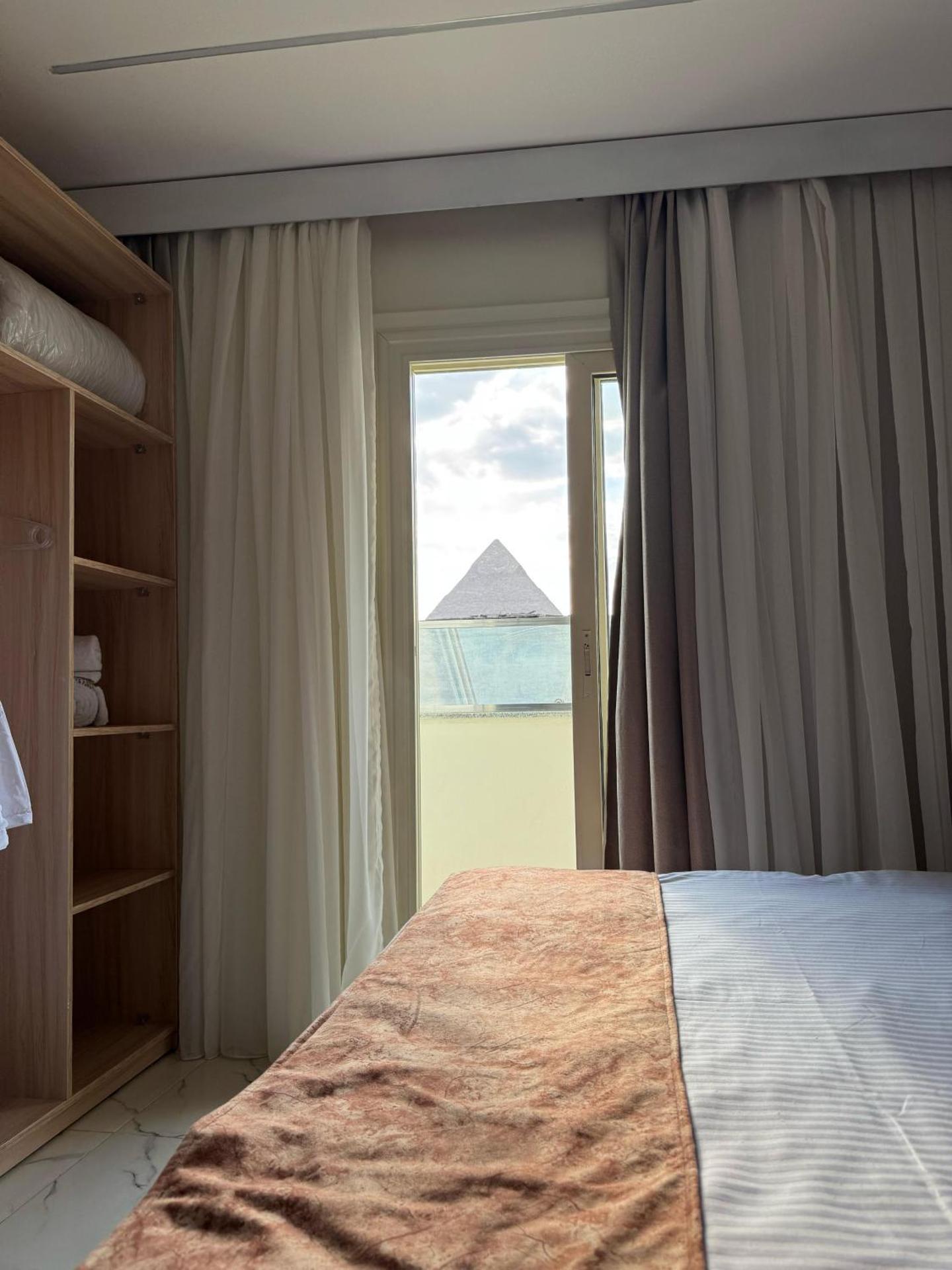 LE Grand Pyramids View & Suites - Photo 42