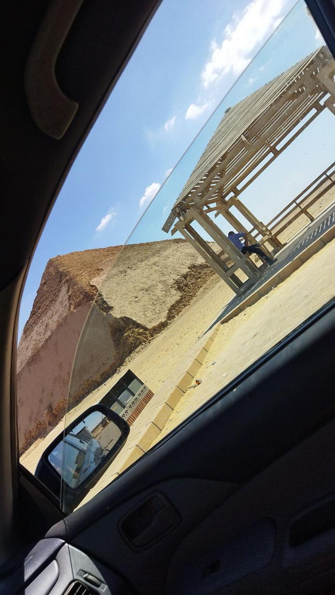 Akh Pyramid Hostel - Photo 72