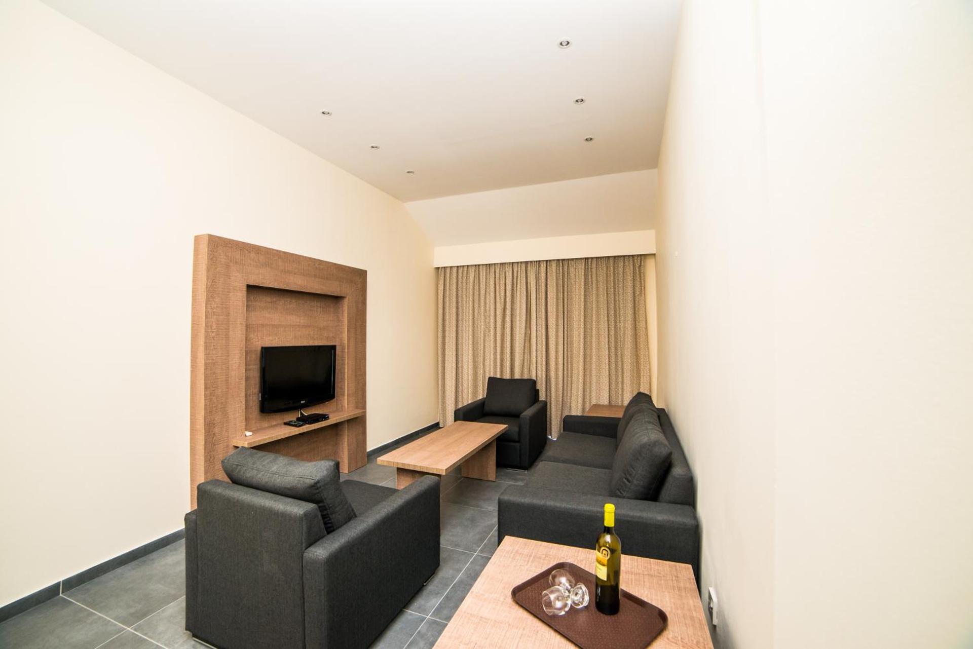 Helios Bay Hotel and Suites - Photo 40