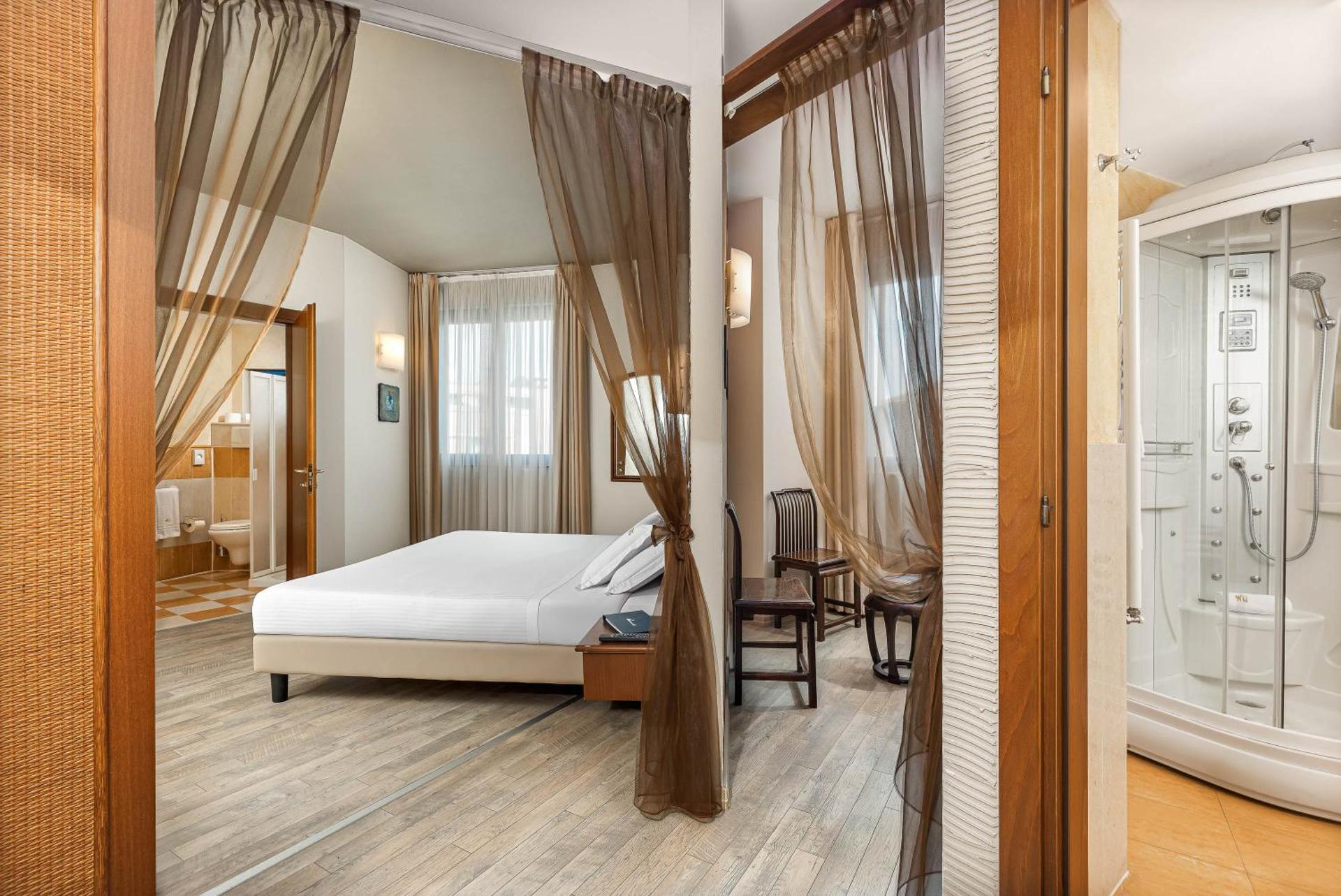 Welcome Hotel - Photo 37