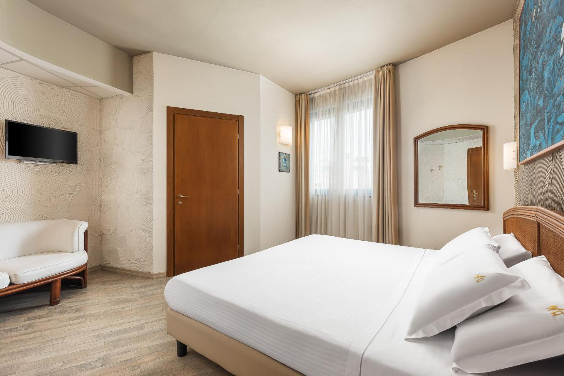 Welcome Hotel - Photo 36