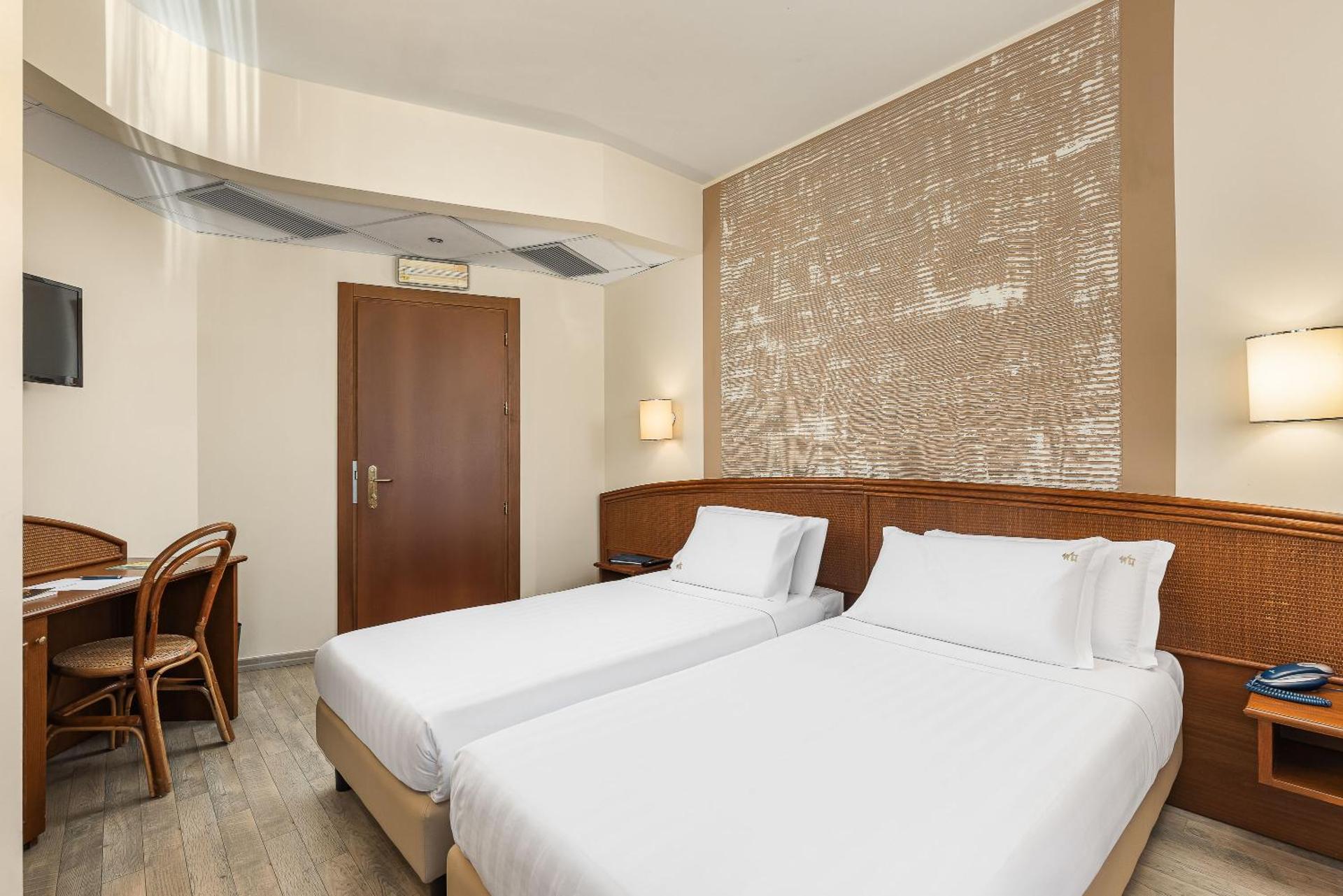 Welcome Hotel - Photo 23