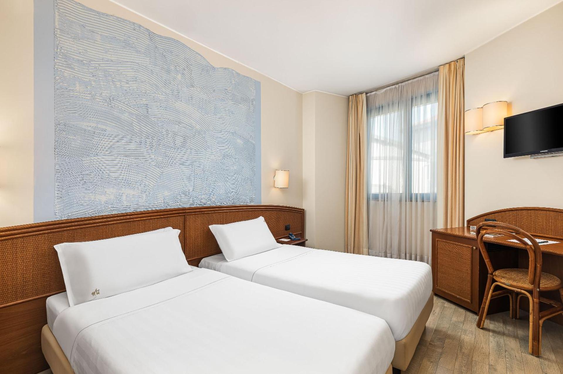 Welcome Hotel - Photo 6